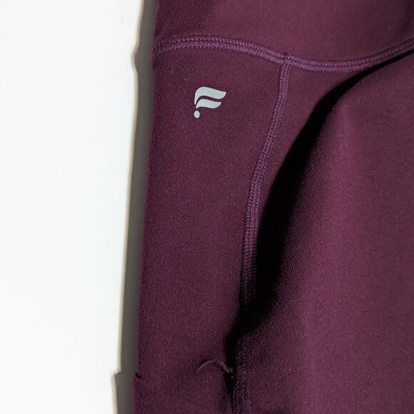 Fabletics Mila Pocket Capri Leggings Burgundy Maroon Womens Large Cropped Mesh - Picture 5 of 6